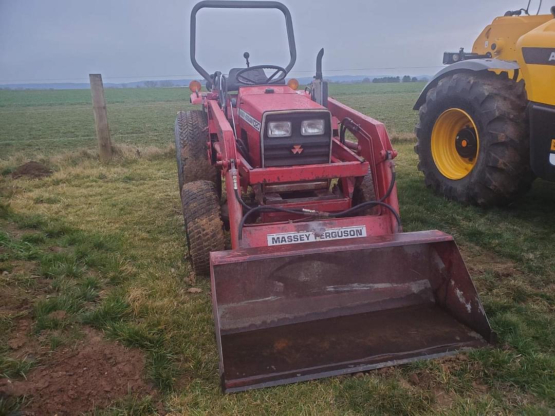 Image of Massey Ferguson 1020 Image 1