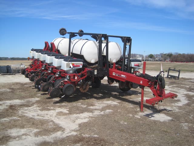 Image of White 8180 equipment image 1