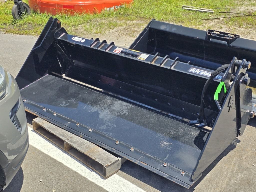 2024 Blue Diamond 108795 Equipment Image0