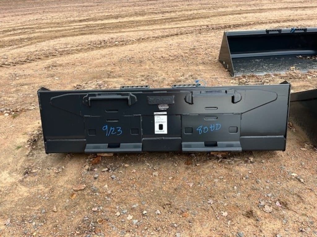 Image of Bobcat 80" HD Bucket Image 1