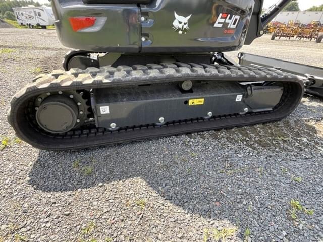 Image of Bobcat E40 equipment image 3