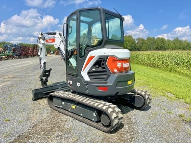 Image of Bobcat E40 equipment image 4