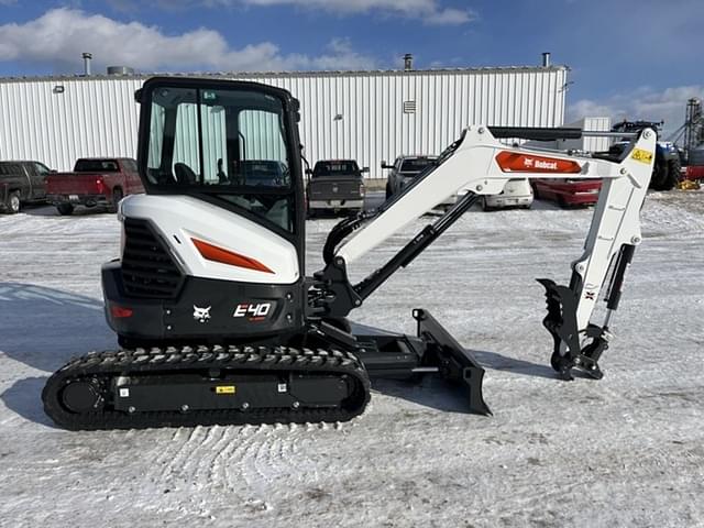 Image of Bobcat E40 equipment image 3