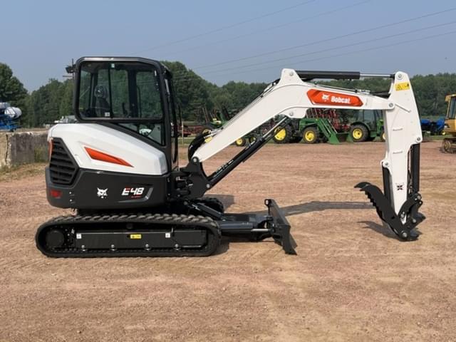 Image of Bobcat E48 equipment image 2