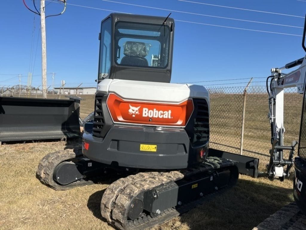 Main image Bobcat E55
