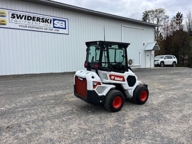 Image of Bobcat L28 equipment image 2