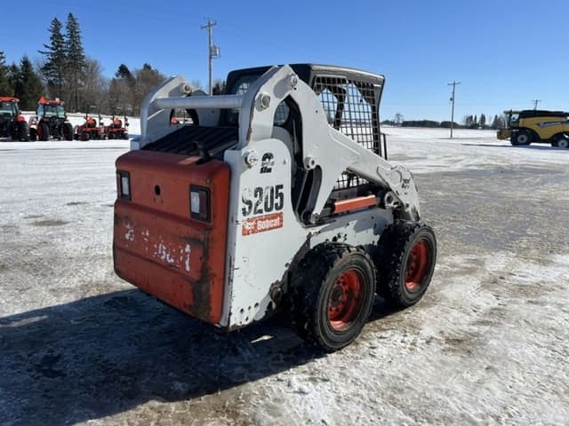Image of Bobcat S205 equipment image 4