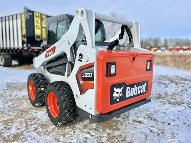 Image of Bobcat S590 equipment image 4