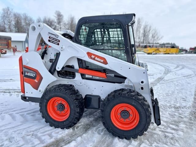 Image of Bobcat S650 equipment image 3