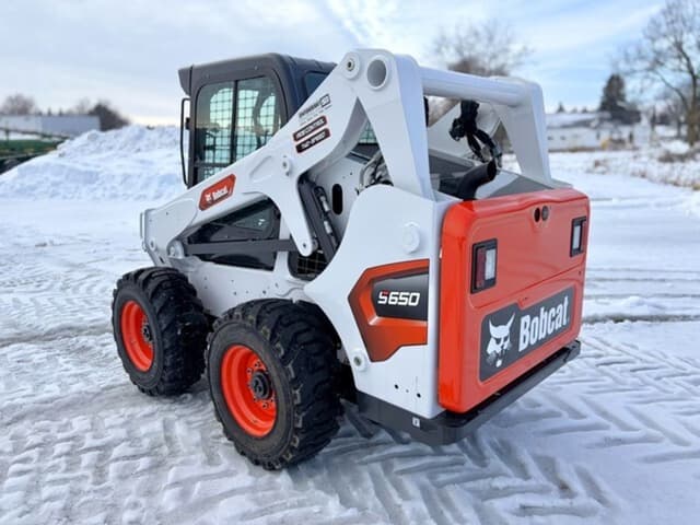 Image of Bobcat S650 equipment image 4