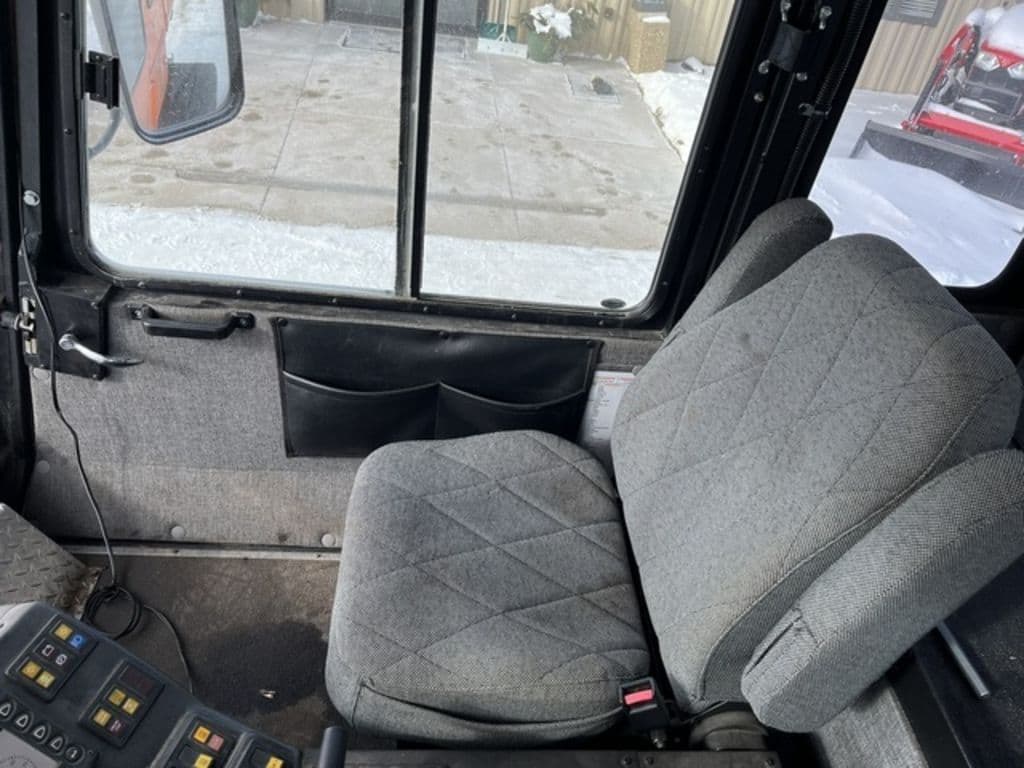 Image of Bobcat S650 Image 1