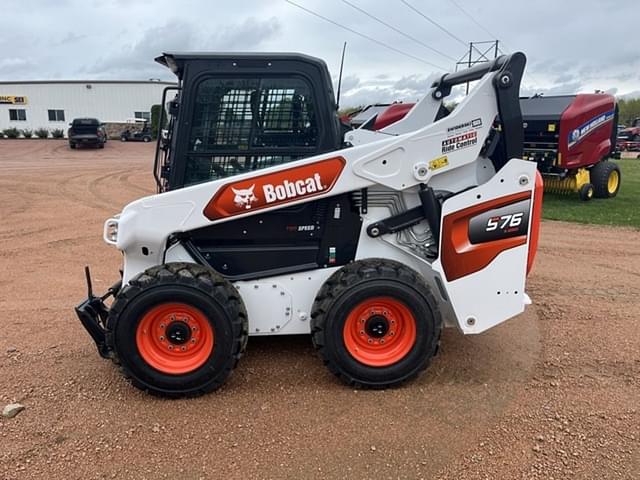 Image of Bobcat S76 equipment image 2