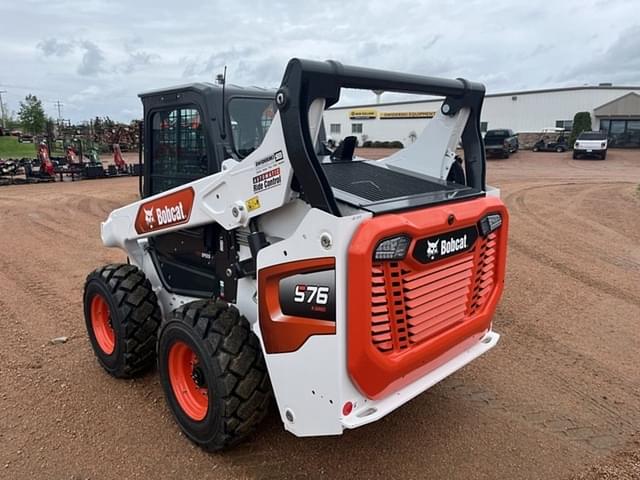 Image of Bobcat S76 equipment image 1