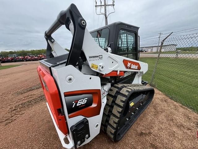 Image of Bobcat T66 equipment image 4
