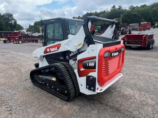 Image of Bobcat T66 equipment image 4