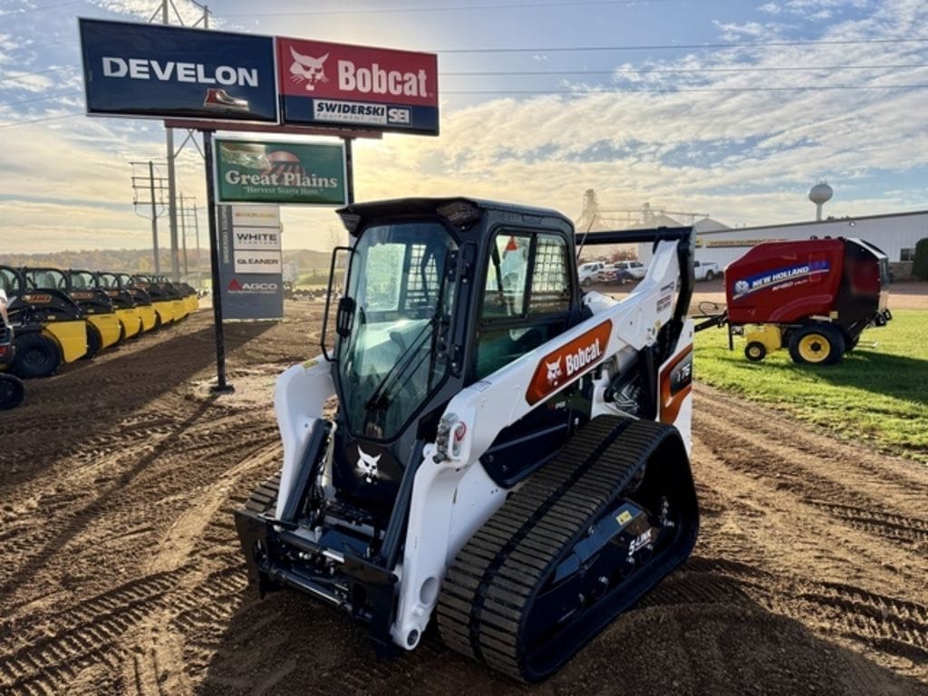 Bobcat T76 Equipment Image0