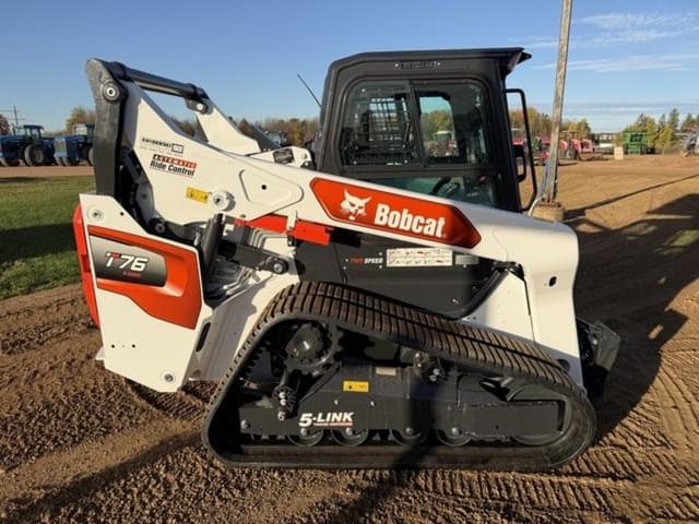 Image of Bobcat T76 equipment image 3