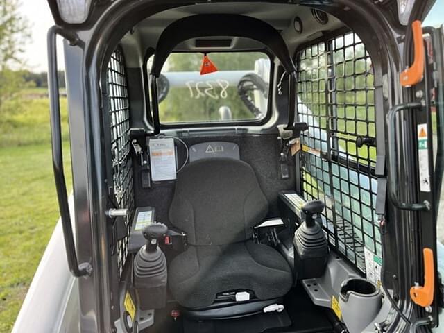 Image of Bobcat T770 equipment image 3