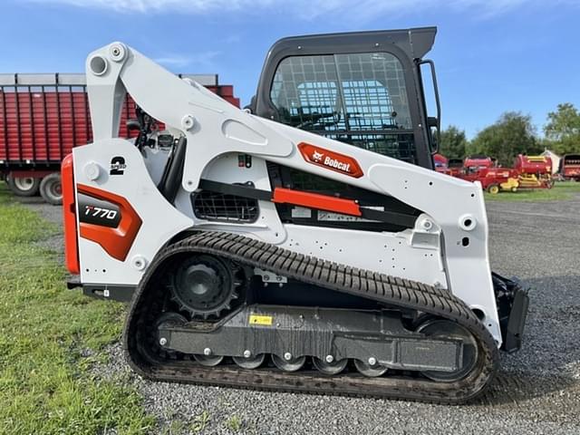 Image of Bobcat T770 equipment image 3