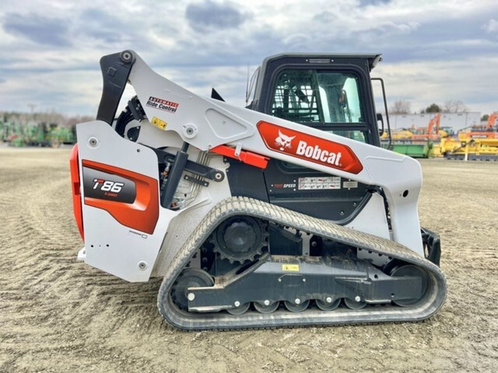 Main image Bobcat T86