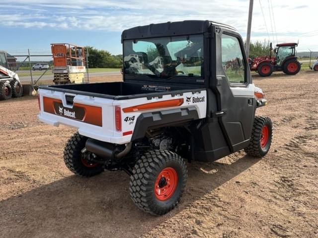 Image of Bobcat UV34 equipment image 4