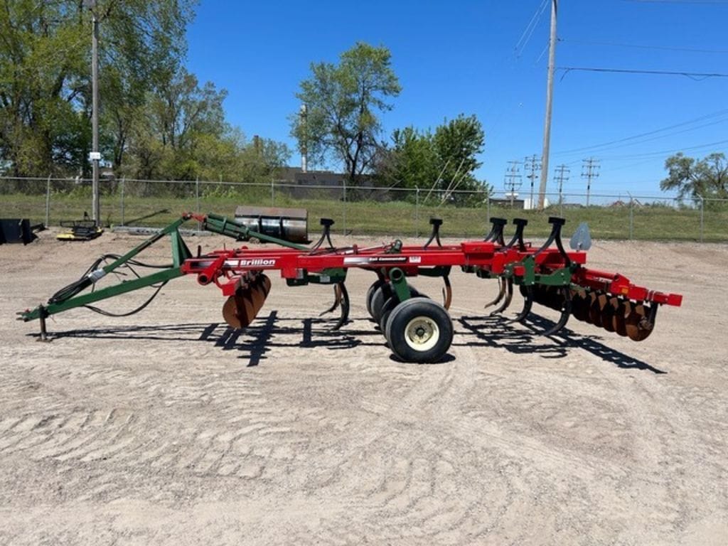 1999 Brillion Soil Commander Equipment Image0