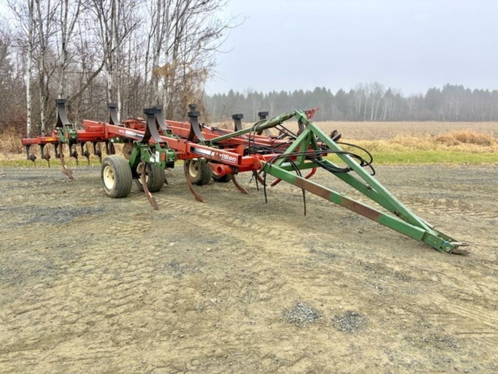 2004 Brillion SC-1 Equipment Image0
