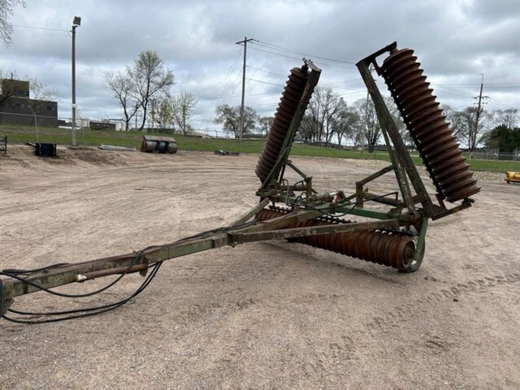 Brillion WP108 Equipment Image0