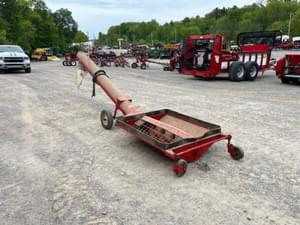 Buhler Farm King Y1010H Image