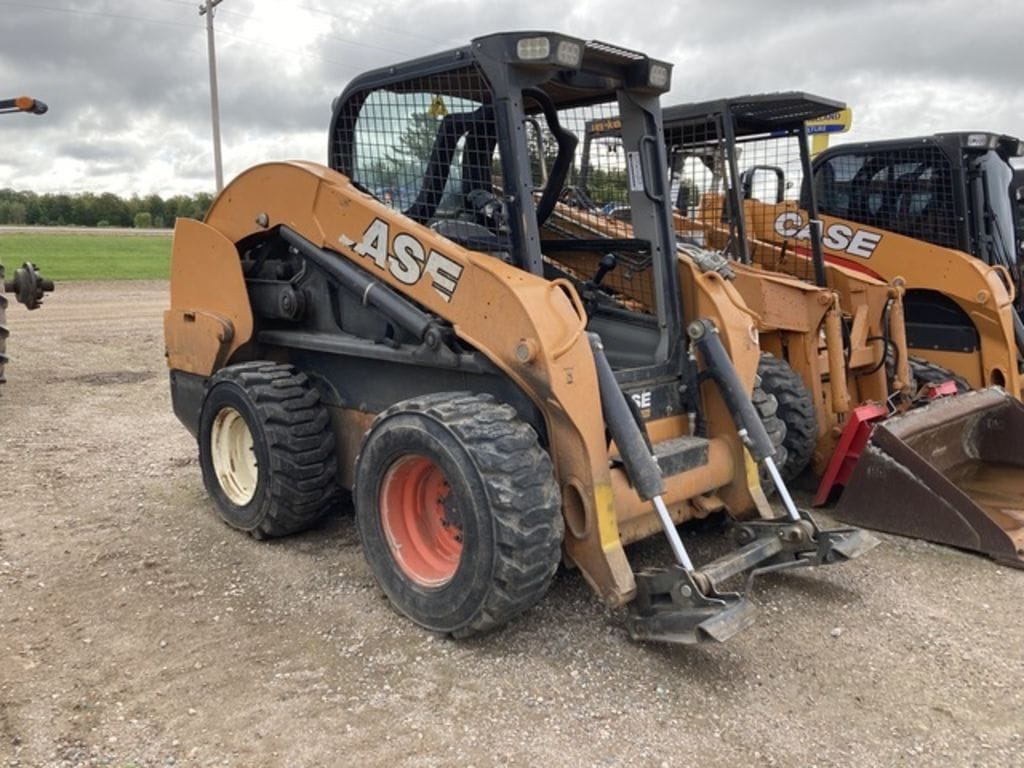 2017 Case SV340 Equipment Image0