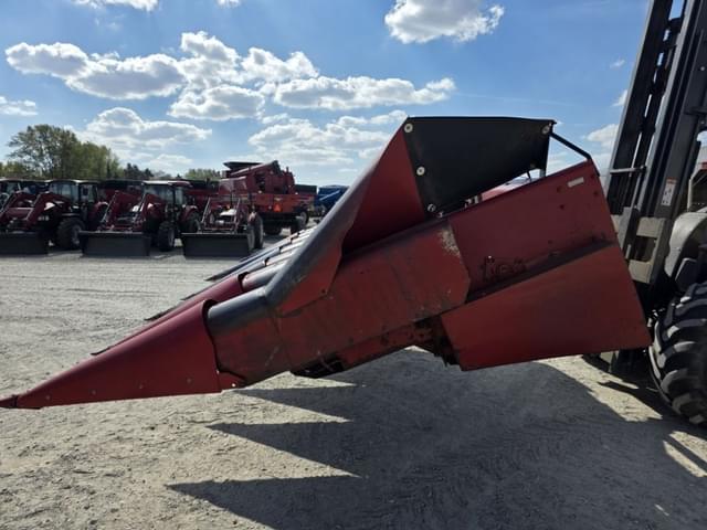 Image of Case IH 1063 equipment image 3