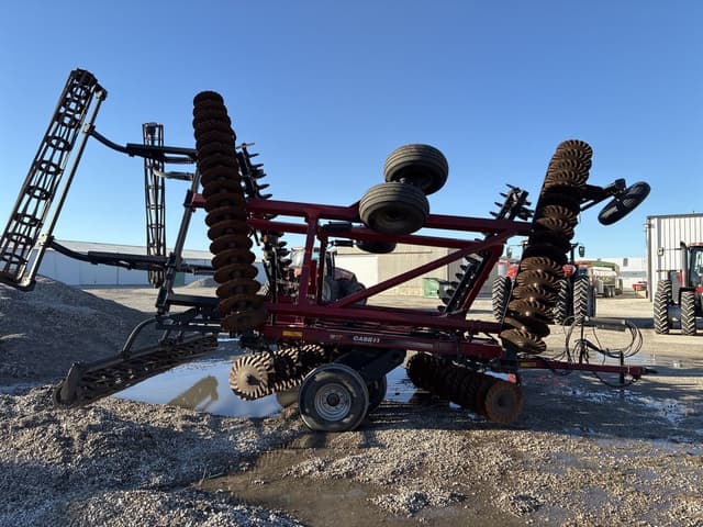 Image of Case IH 330 equipment image 1