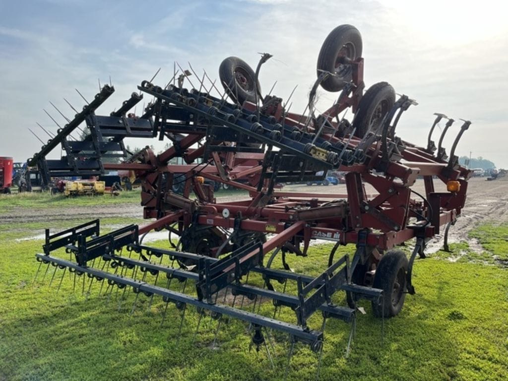 Case IH 4300 Equipment Image0