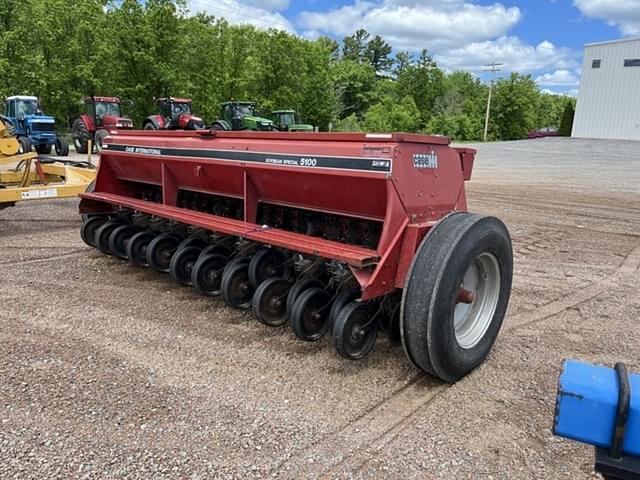 Image of Case IH 5100 equipment image 2