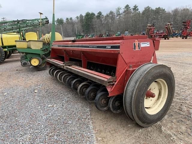 Image of Case IH 5100 equipment image 4