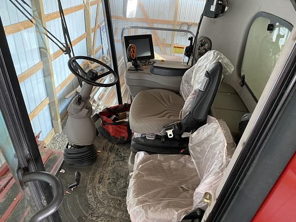 Image of Case IH 8010 equipment image 2