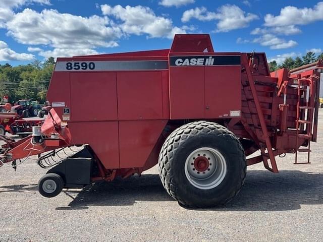 Image of Case IH 8590 equipment image 3