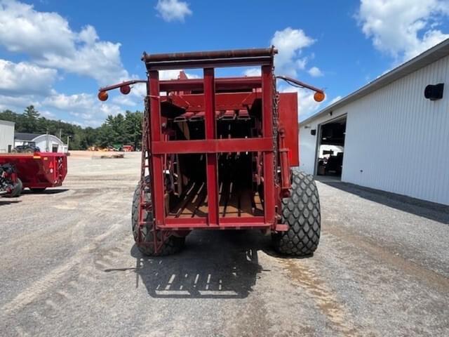 Image of Case IH 8590 equipment image 3