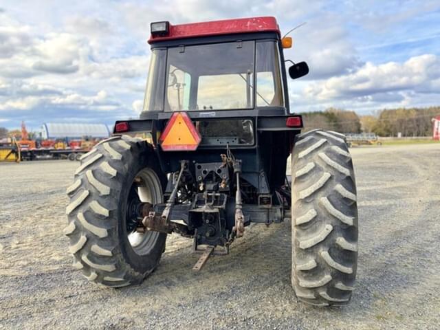 Image of Case IH 885 equipment image 4