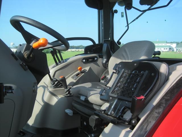 Image of Case IH Farmall 75A equipment image 1