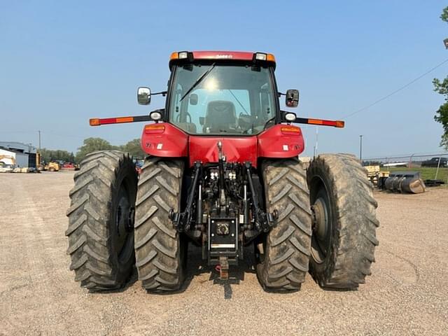 Image of Case IH Magnum 180 equipment image 4