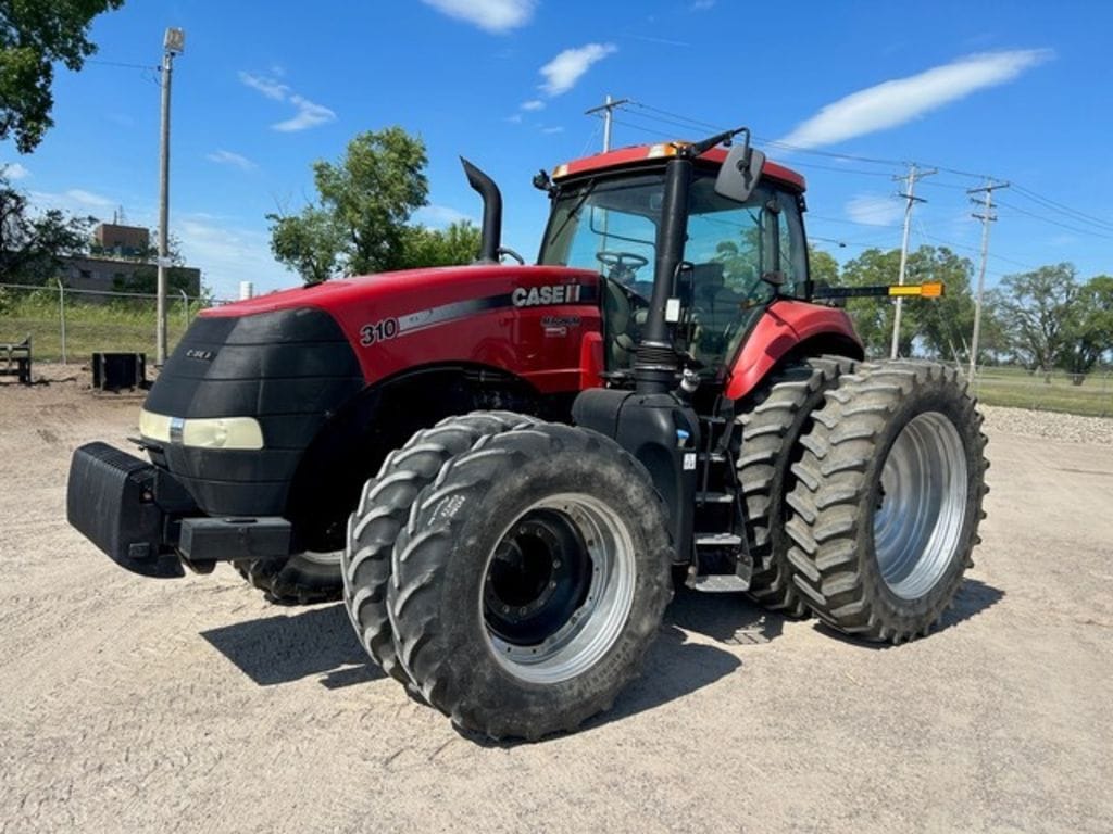 2014 Case IH Magnum 310 Equipment Image0