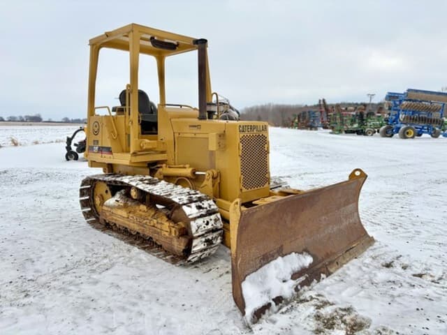 Image of Caterpillar D3B equipment image 1
