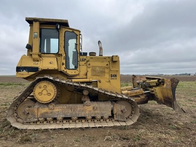 Image of Caterpillar D4H-LGP equipment image 2