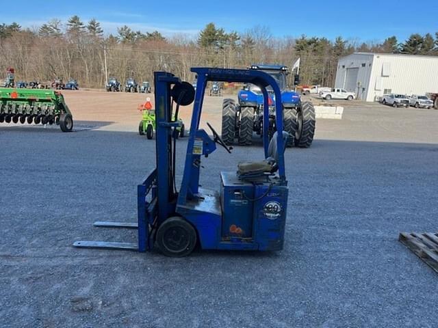 Image of Clark Forklift equipment image 3