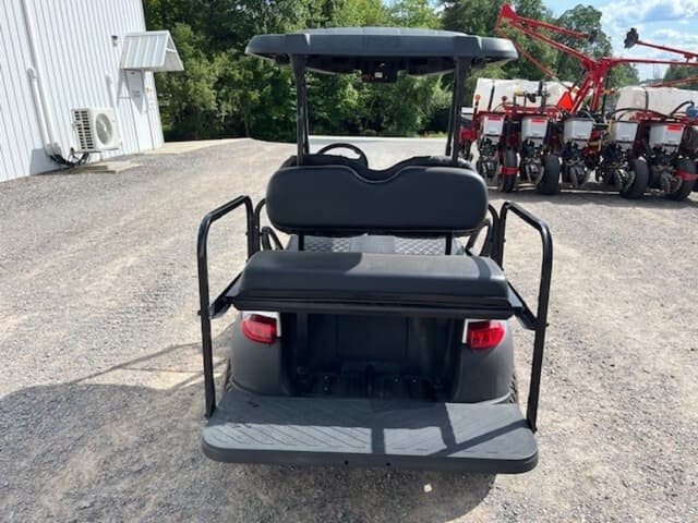 Image of Club Car Precedent equipment image 3