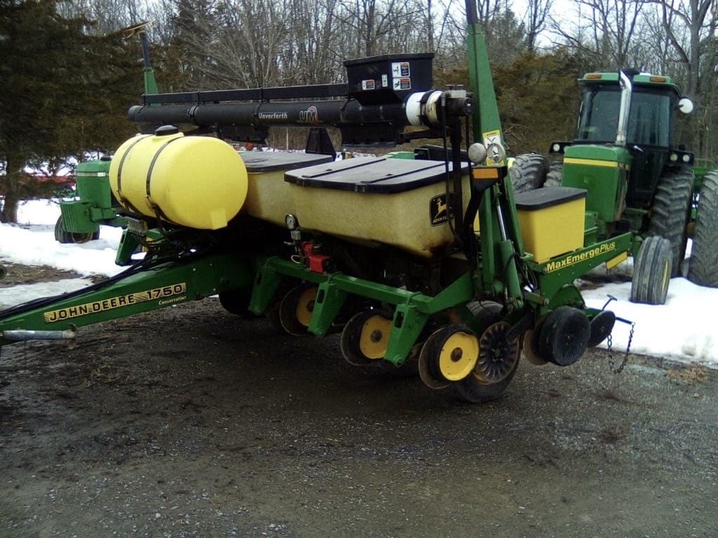 John Deere 1750 Equipment Image0