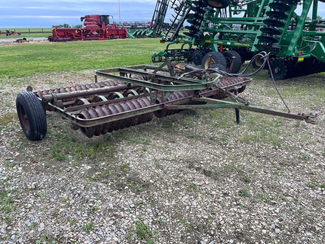 Image of John Deere 200 equipment image 1
