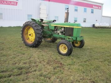 Main image John Deere 2640