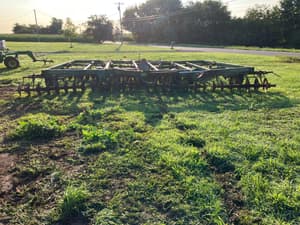 John Deere 330 Image